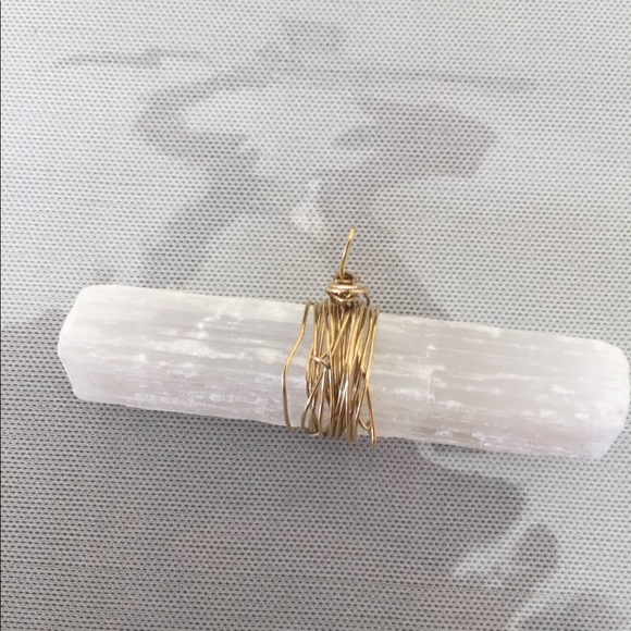 Selenite Crystal Necklace - Picture 5 of 6